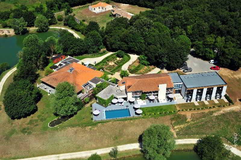 Les Jardins Du Lac Trizay Bagian luar foto